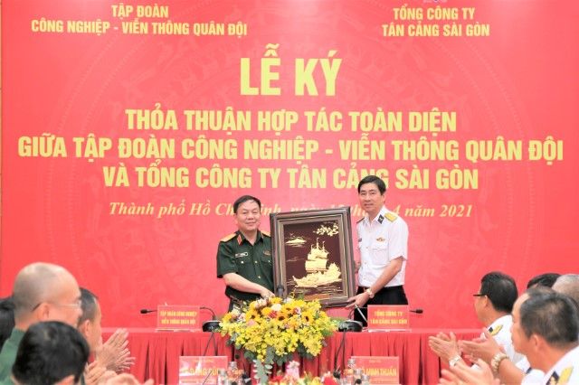 TCSG_ky_thoa_thuan_hop_tac_toan_dien_VIETTEL