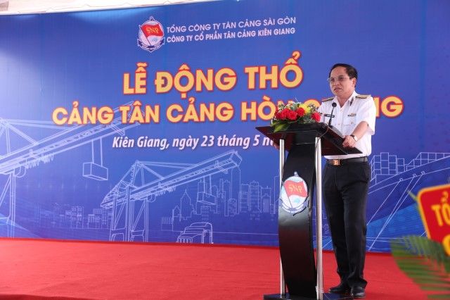 T5_28_Le_dong_tho_cang_tan_cang_hon_chong