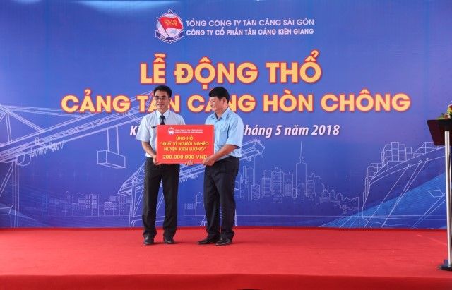 T5_28_Le_dong_tho_cang_tan_cang_hon_chong