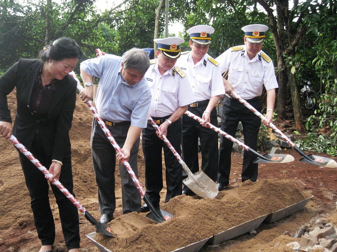 lễ khởi công